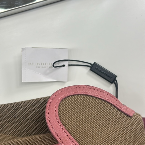 BURBERRY CHILDREN Classic Backpack with Tartan Canvas and Pink Leather Trim - Picture 3 of 4